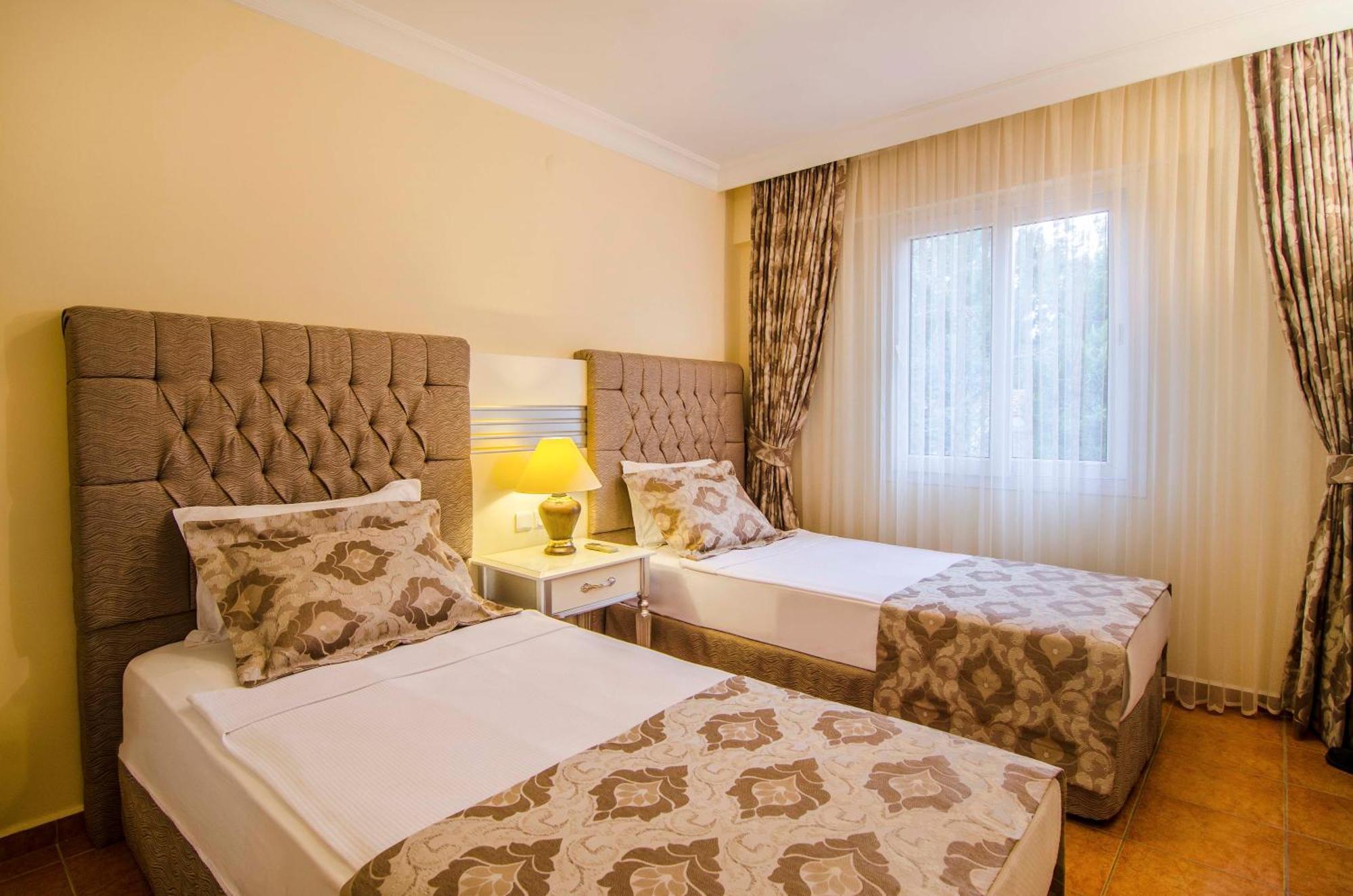 Pine Club Apart Hotel 库萨达斯 外观 照片