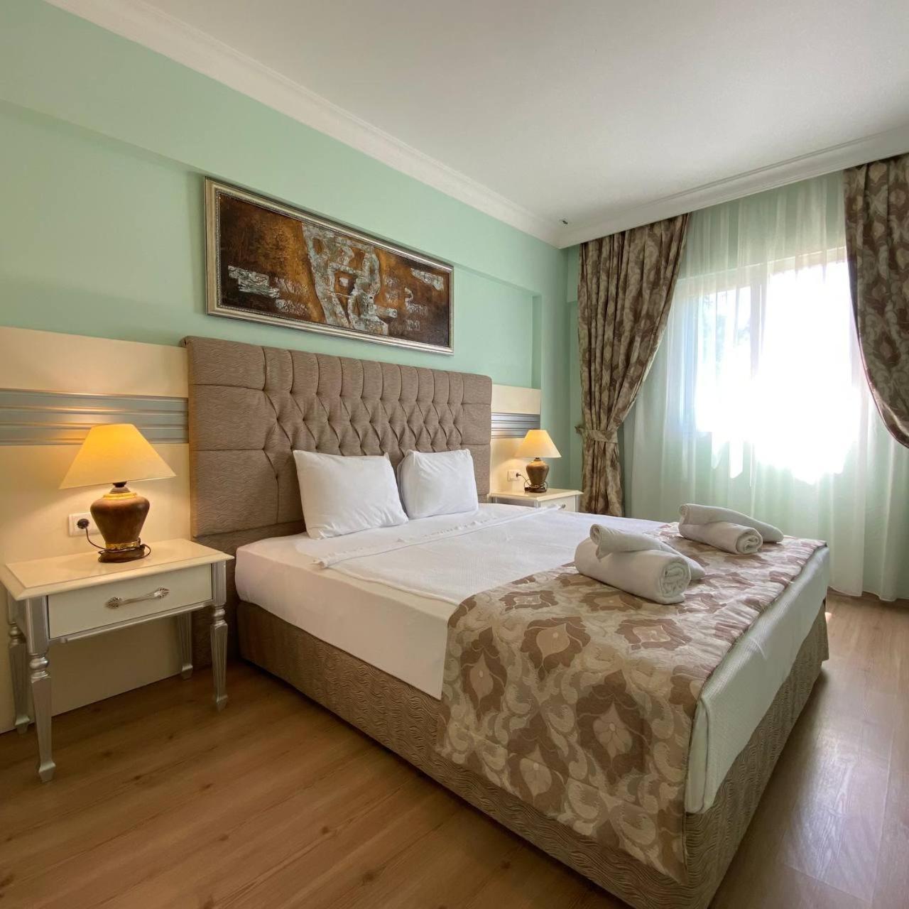 Pine Club Apart Hotel 库萨达斯 外观 照片