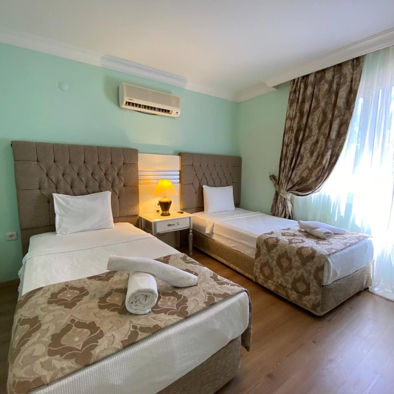 Pine Club Apart Hotel 库萨达斯 外观 照片